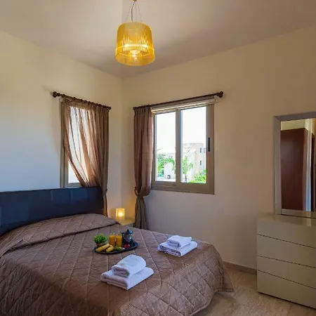 Adonis - Sandy Beach Polis Villa