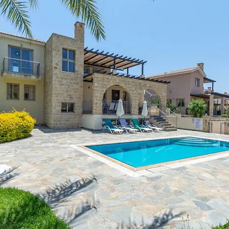 Adonis - Sandy Beach Polis Villa *